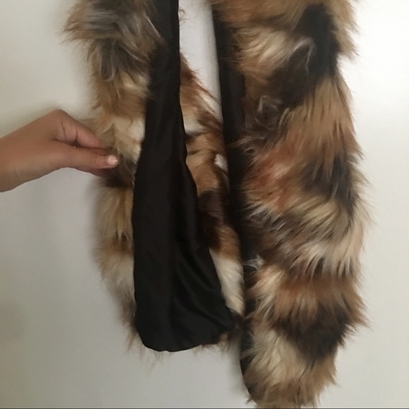 Accessories - Vegan Fur Stoll